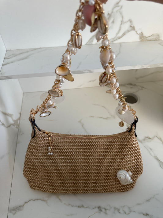 Woven Seashell Purse